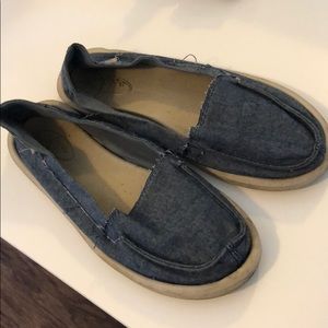 Sanuk shoes